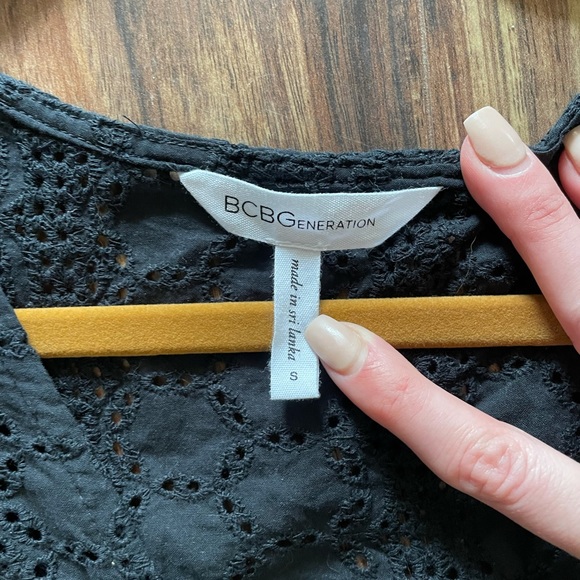 BCBG black eyelet peplum top - Picture 4 of 6